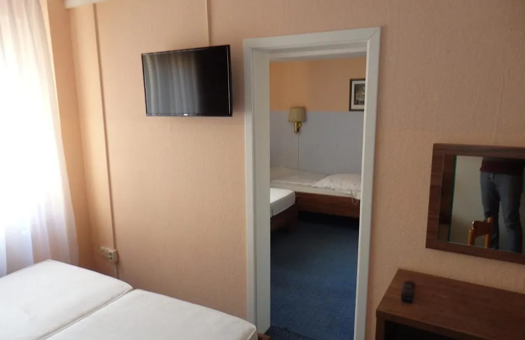 City-Hotel Ansbach Am Kurfuerstendamm-1